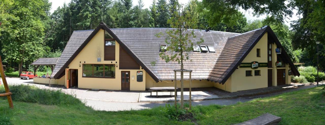 Penzion A Restaurace Pintovka Tábor Buitenkant foto